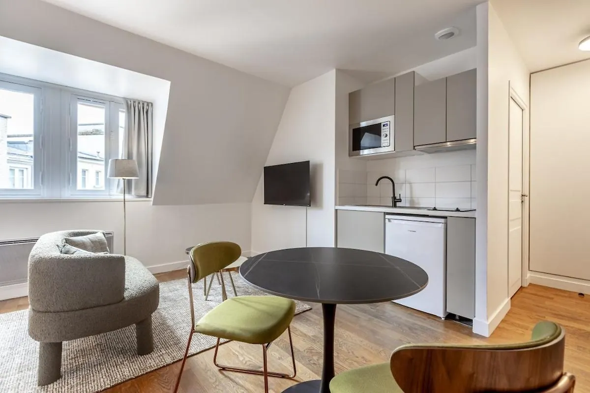 Apartment Ferienwohnung Arc De Triomphe - 2 People Paris Frankreich